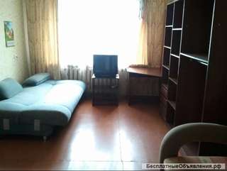 Сдам 2 комн Парашютная 70а