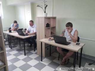 Коворкинг. Рабочее место. Переговорка.