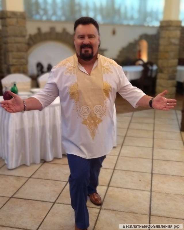 Ведущий певец ди-джей на праздник