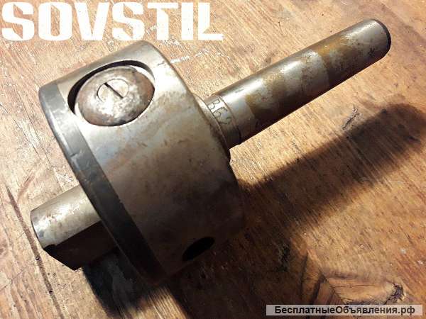 Расточая головка КМ-4 с микрометрической подачей и ходом резца (СССР)