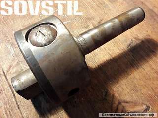 Расточая головка КМ-4 с микрометрической подачей и ходом резца (СССР)