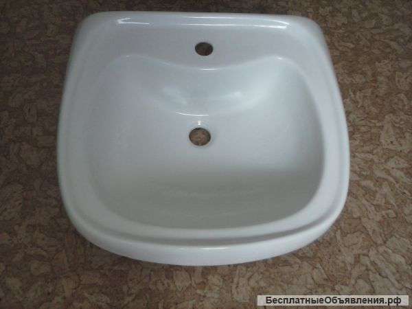 Раковину для ванной "Мойдодыр" б/у