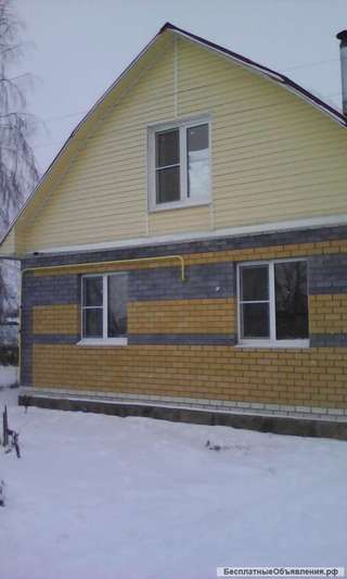 Дом 2015года построя кирпично -блочный