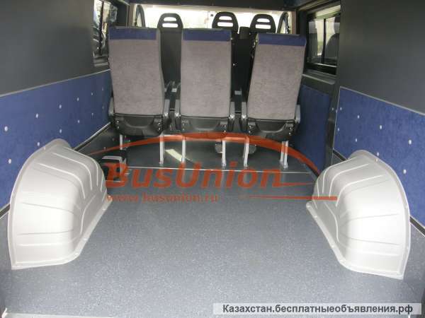 Пластиковая защита колёсных арок в микроавтобус Ситроен Джампер серого цвета. Защита колёсных арок в