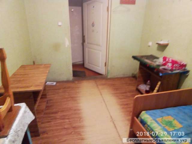 1-2 комнаты в частном доме или полдома