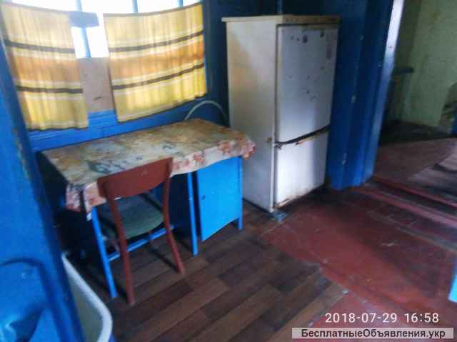 1-2 комнаты в частном доме или полдома