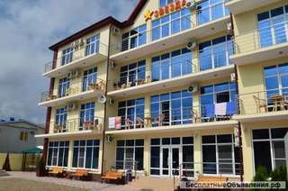 Горничная в гостиницу у моря