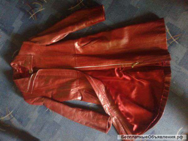 Кожаный плащ + 2 кожаных пиджака