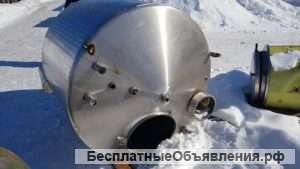 Емкость нержавеющая, объем 2 куб.м., вертикальная