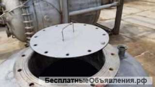 Емкость нержавеющая, объем 1 куб.м., вертикальная