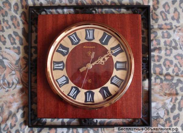 Часы настенные Янтарь сделано в СССР