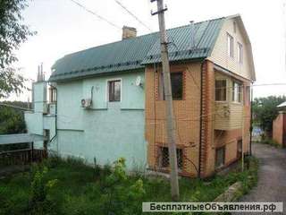 Дом, баня с бассейном, гаражи, пруд на 53 сотках д. Скрылья рядом г. Серпухов.