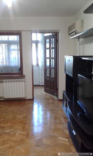 Трехкомнатную квартиру в Центральном районе Сочи