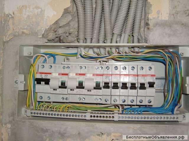 Услуги электрика в Москве