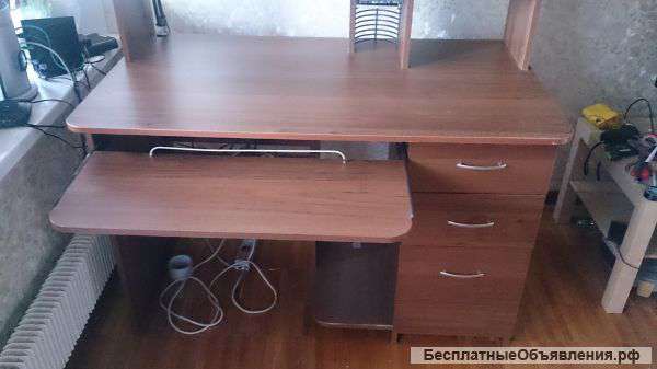Стол письменный к учебному году
