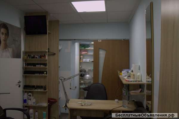 Маникюр-педикюр