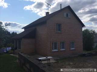 Кирпичный дом 3 этажа с баней 150 кв.м на участке 35 соток, ижс
