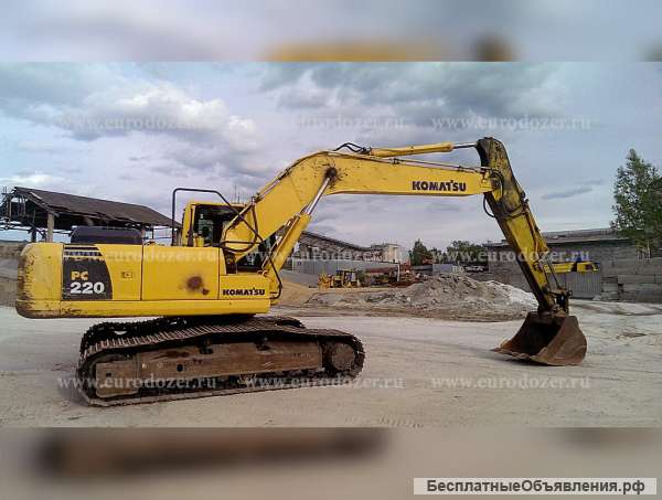 Гусеничный экскаватор KOMATSU PC220
