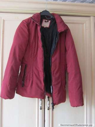 Жіноча куртка