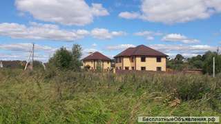 Участок в городе Руза 17 соток, газ по границе, 1 линия реки