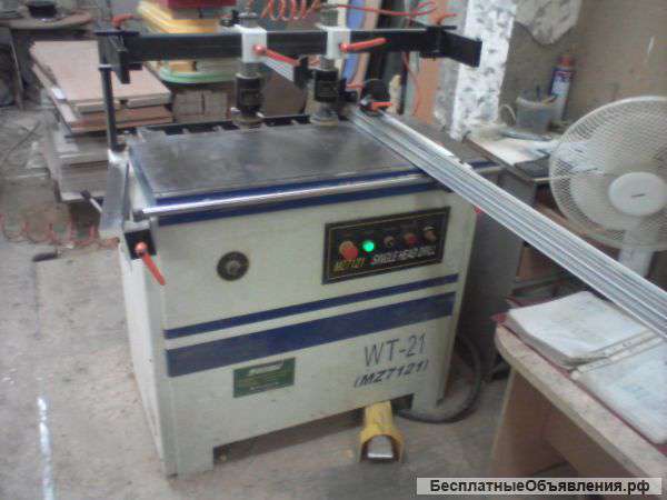 Мебельное оборудование б/у