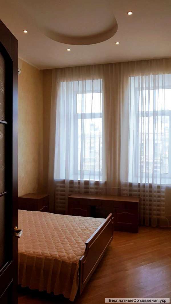 2-комнатная квартира в тихом центре Киева