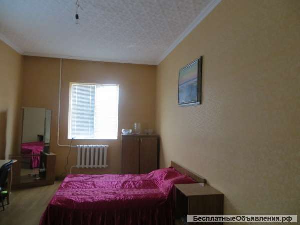 Дом кирпич р-н гор. парка, 2-х эт. пл. 210 кв. м. зем. 5 сот.