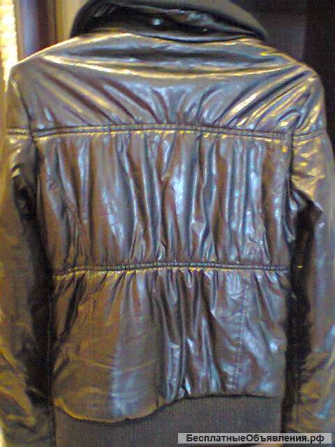 Куртка черная осень-весна 42-44 размер