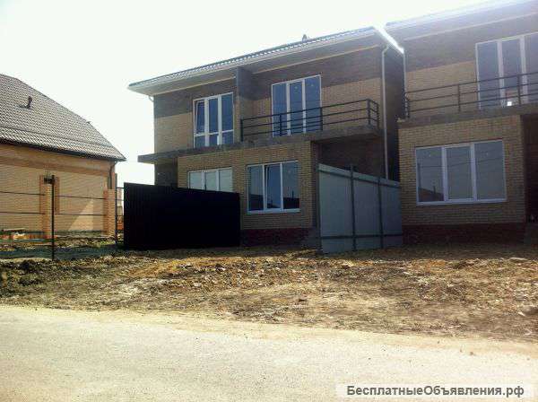 Таунхаус в поселке Яблоновский 1970 т.р.