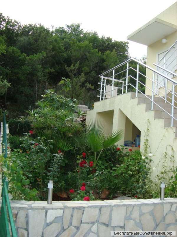 Дом площадью 110 кв.м., Тиват, Черногория