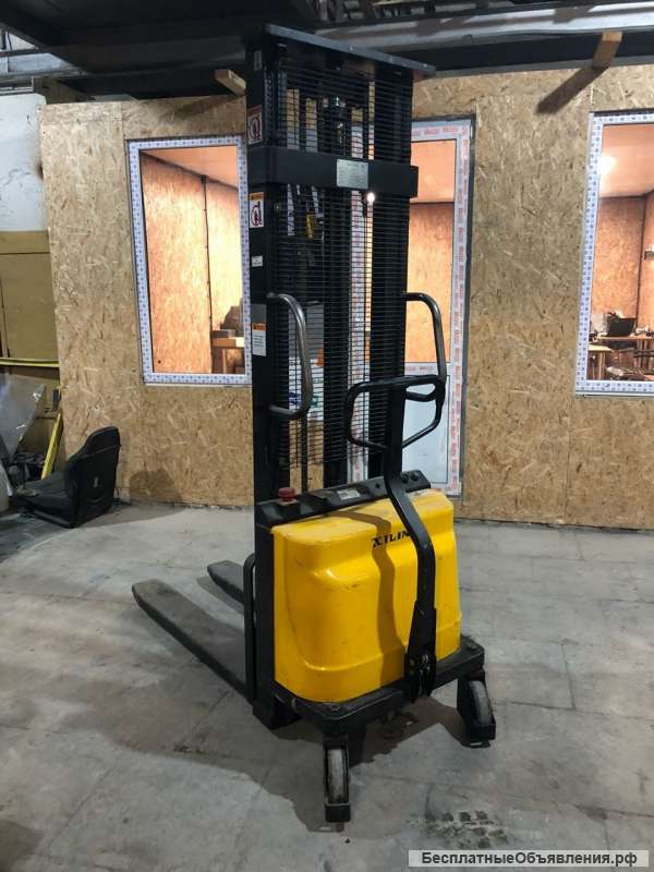 Бу штабелер с электроподъемом