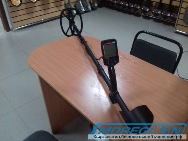 Металлоискатель Deteknix Quest Q40
