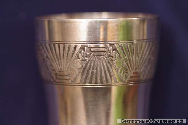 Cстаринный серебряный стакан для крепких напитков в стиле Модерн (Jugendstil). Германия, конец XIX в