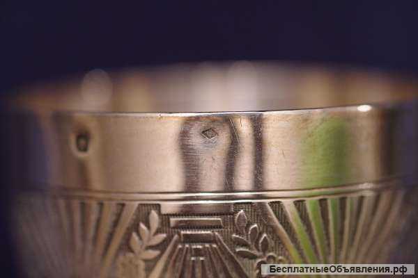 Cстаринный серебряный стакан для крепких напитков в стиле Модерн (Jugendstil). Германия, конец XIX в