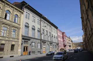 Административное здание в центре Петербурга