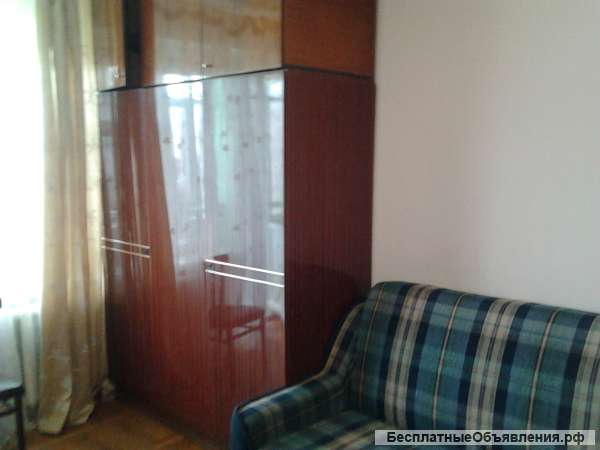 Сдаю жилье б/х девушке Таманская 6т.р. хозяин