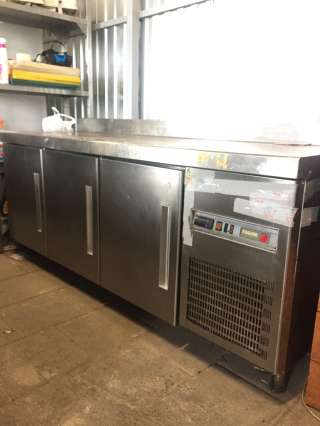 Стол холодильный