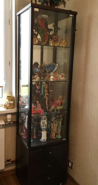 Витрина Red Apple