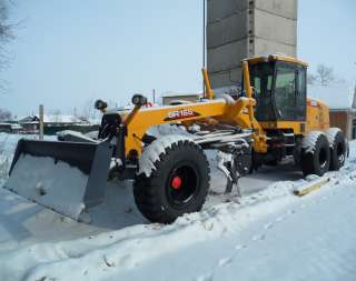 Автогрейдер XCMG GR135