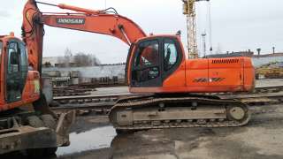 Экскаватор гусеничный DOOSAN DX-225 LC, 2013 г