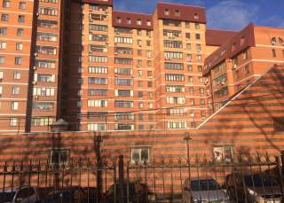 6-комн. квартиру, г. Москва, Панфиловский пр.