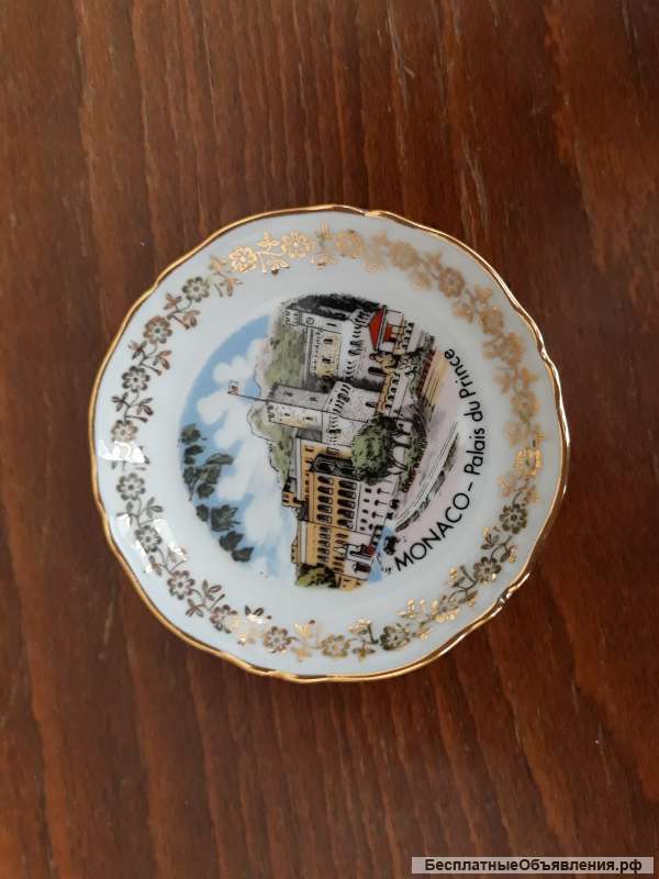 Сувенирная тарелочка "Княжеский дворец"