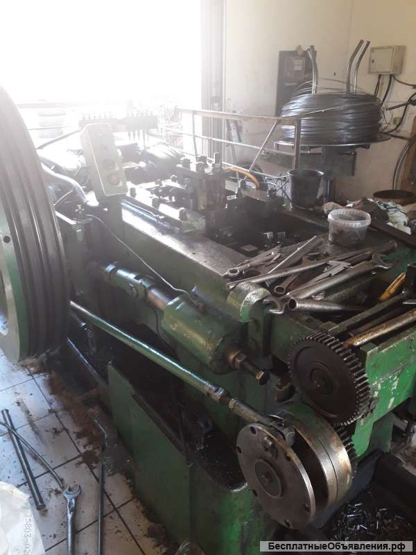 Требуется слесарь