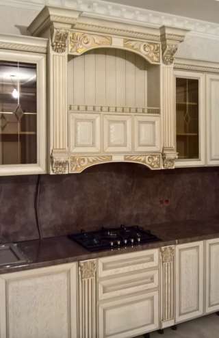 Кухни из массива, МДФ, пластика