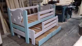 Требуется столяр