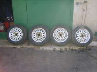 Комплект зимних шипованных колес КУМХО КВ 22 195/60 Р 15