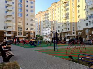 Новую 3-х. к.квартиру у моря