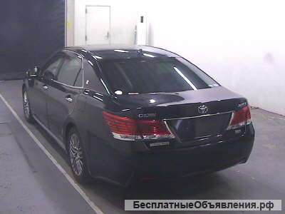 Седан гибрид TOYOTA CROWN