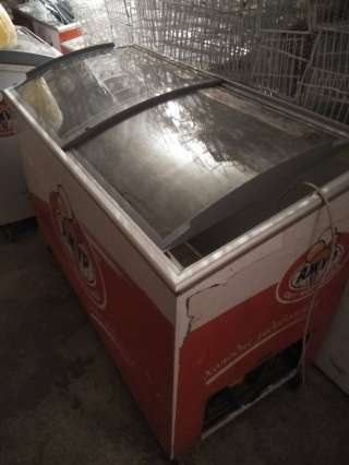 В Житомире Морозильный ларь бу 4-5 корзин. Цена снижена, доставка 0грн