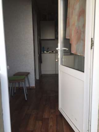 Однокомнатная, длительно в Весёлом